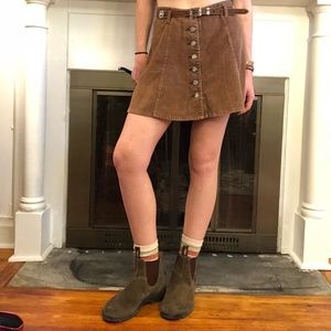 blundstones with skirts